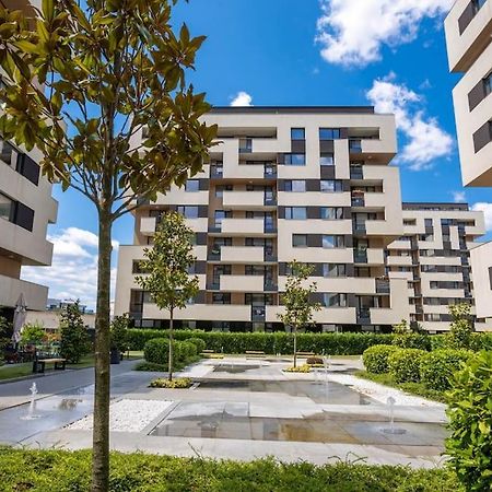 Labyrinth Apartment - Free Parking Space Included 바르나 외부 사진