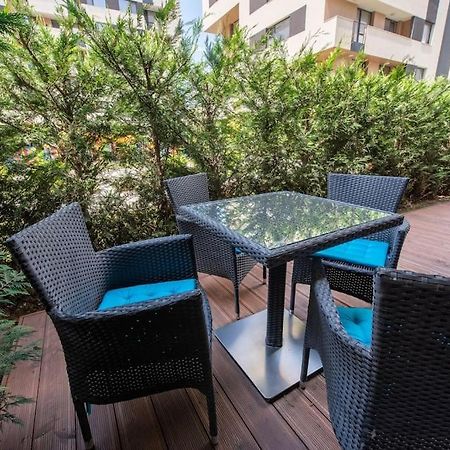 Labyrinth Apartment - Free Parking Space Included 바르나 외부 사진
