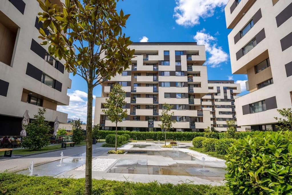 Labyrinth Apartment - Free Parking Space Included 바르나 외부 사진