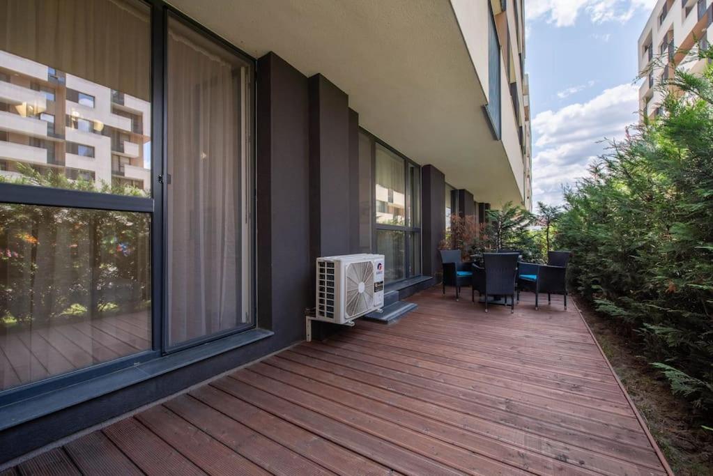 Labyrinth Apartment - Free Parking Space Included 바르나 외부 사진