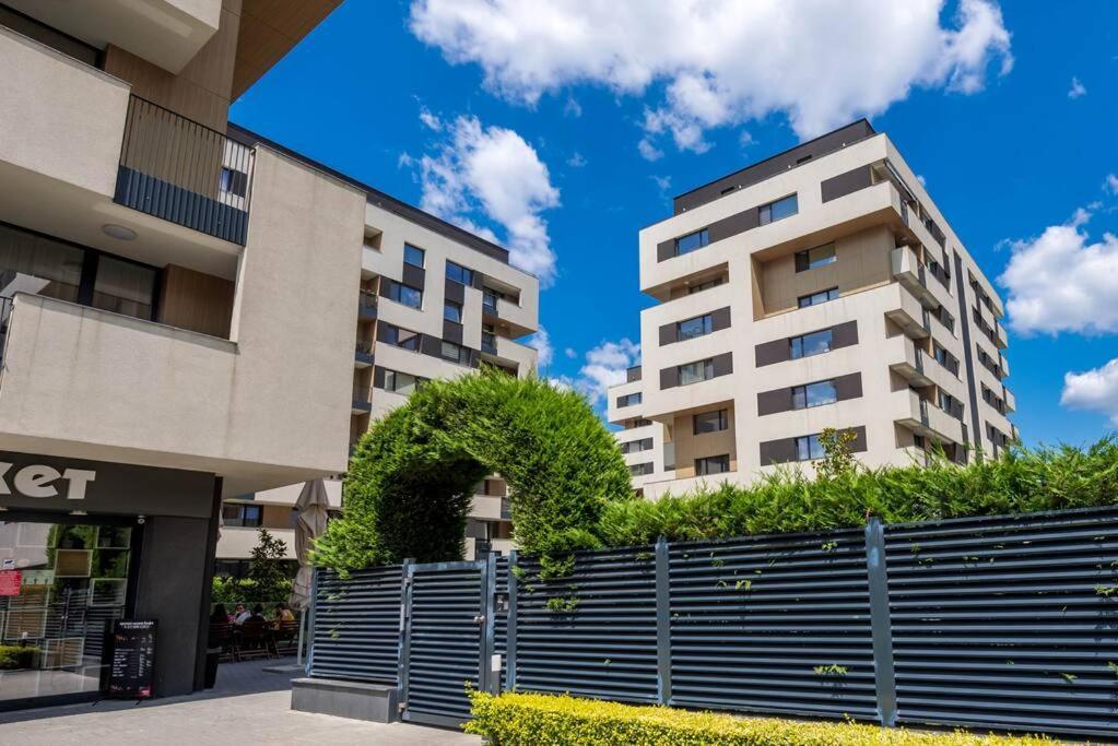 Labyrinth Apartment - Free Parking Space Included 바르나 외부 사진